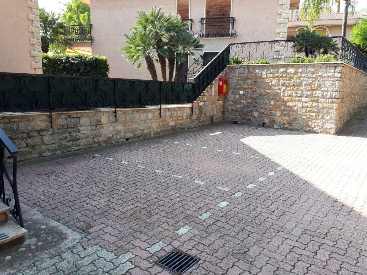 Apartament Rifugio Societa Semplice Ospedaletti Zewnętrze zdjęcie